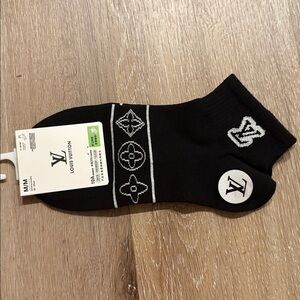 Lv  Black and White GWP Socks